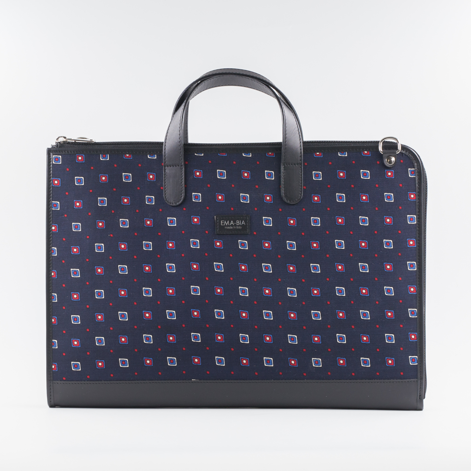 Borsa 24 ore blu in seta con stampa geometrica Borsa 24 ore blu in seta con stampa geometrica