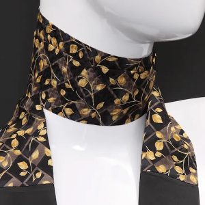 Scaldacollo in seta nero con stampa geometrica oro