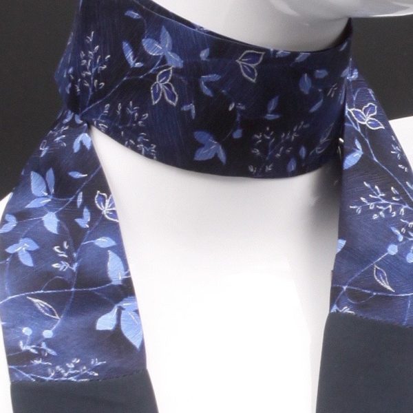 Borsa a spalla in camoscio blu e seta con stampa floreale