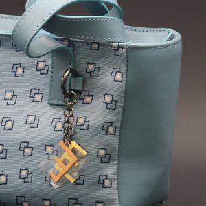 Borsa a spalla da donna in seta e pelle blu