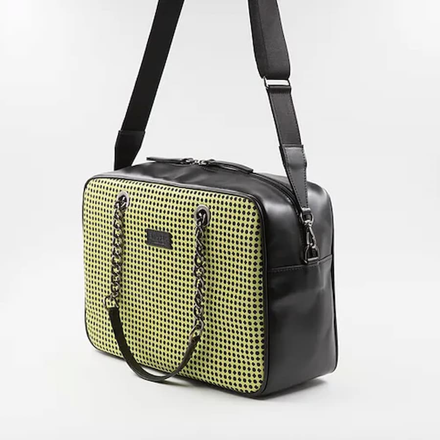 schwarze und säuregrüne Seidentasche mit Griffdruck