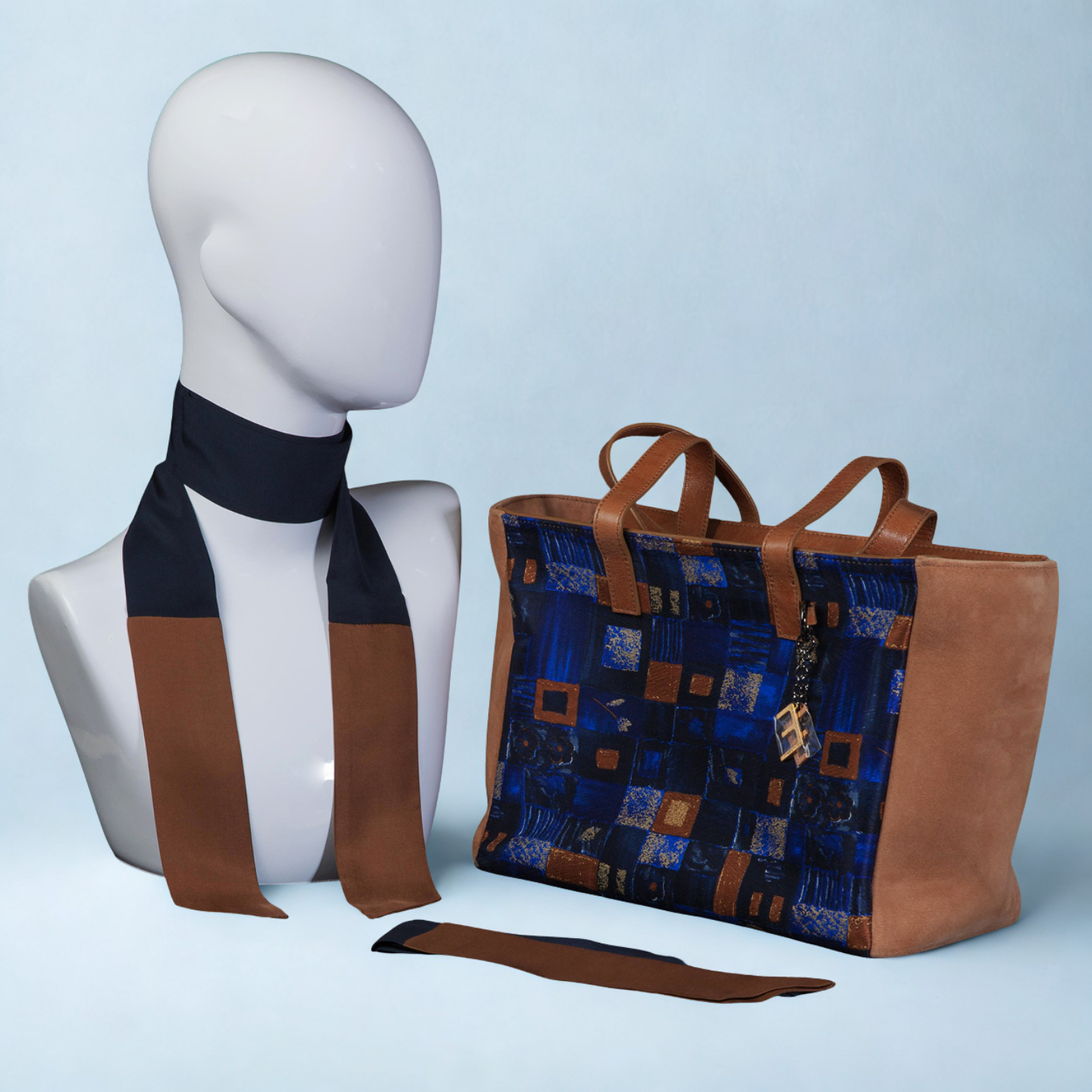 borsa-a-spalla-camoscio-marrone-seta-blu-azzurro blank