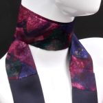 Borsa a spalla in camoscio e seta con tonalità fucsia e blu