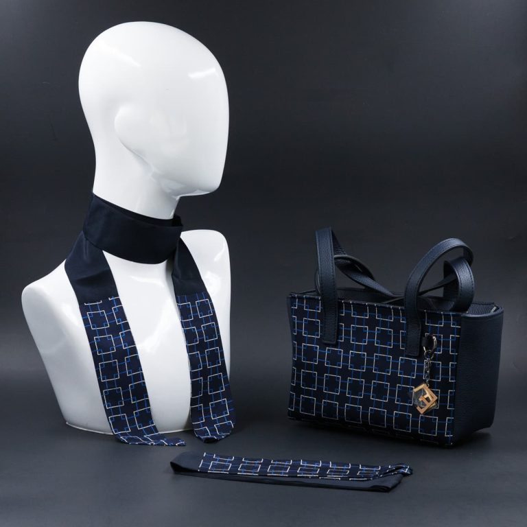 Borsa a spalla in vera pelle e seta geometrica