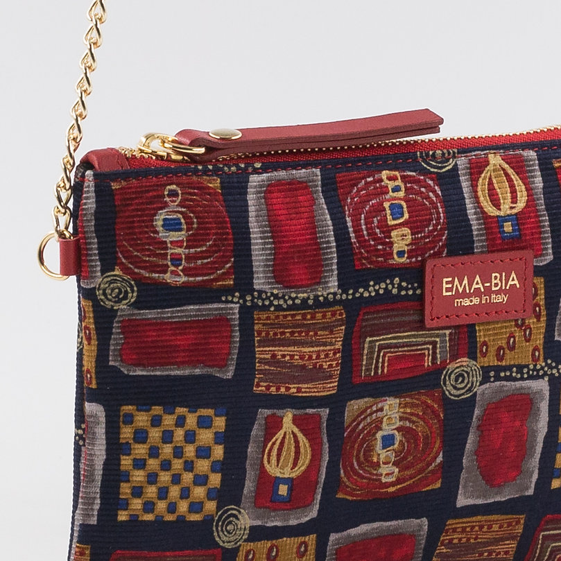 Tasche mit Print-Fantasie-ton-sur-ton-rot-4