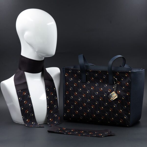 Borsa da giorno grande con stampa geometrica