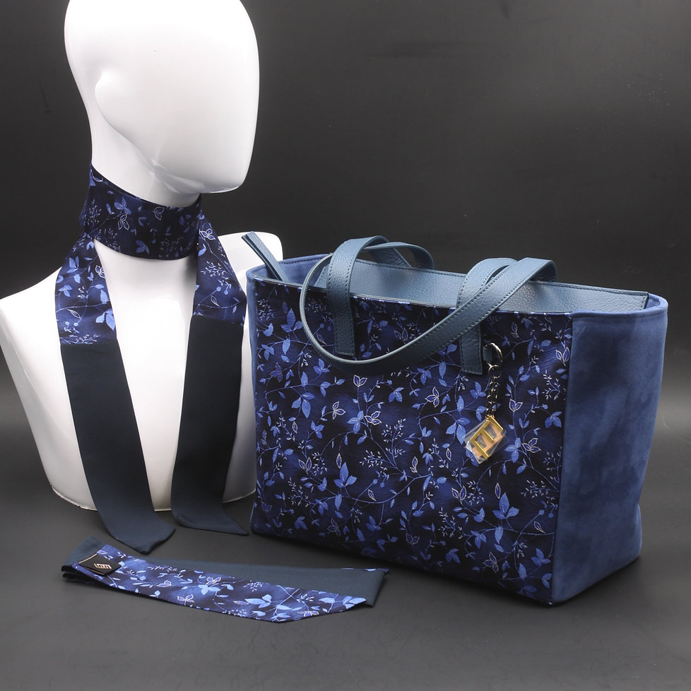 Dark blue women's day bag with flowers - Silky kit 30