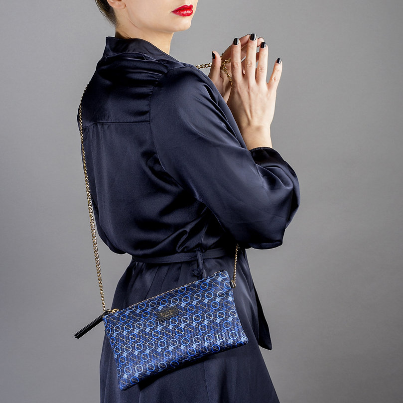 Borsa in seta con inserti in pelle blu