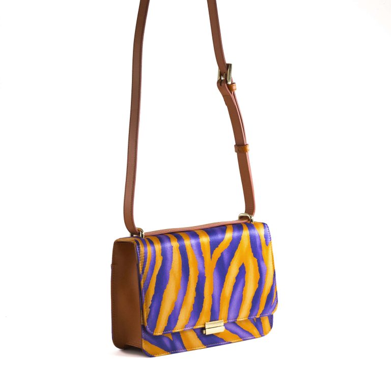 Seidentasche mit orangefarbenem und violettem Fantasiemuster -Silky-Star-2