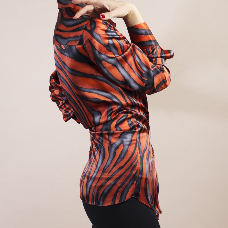 camicia-in-seta-rossa-e-nera