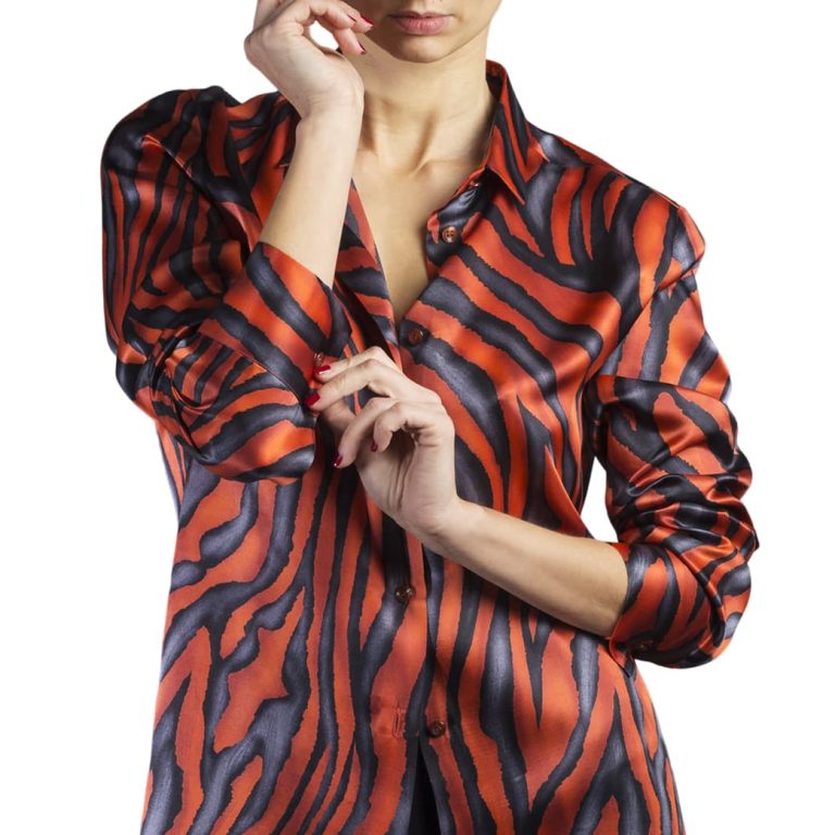 camicia-in-seta-rossa-e-nera-retro