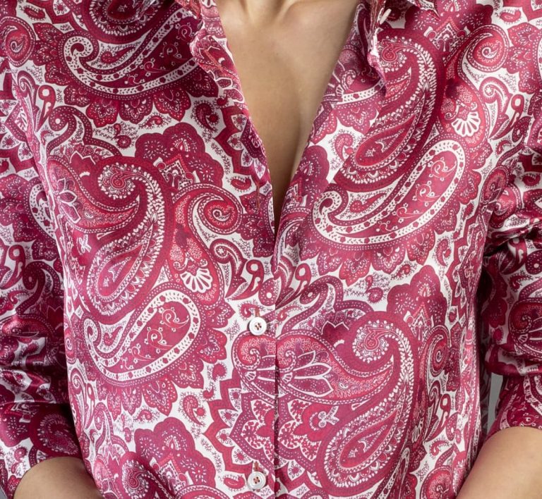camicia-in-seta-rossa-retro