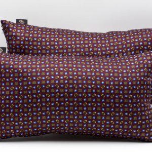 Cuscini rettangolari decorativi in seta viola