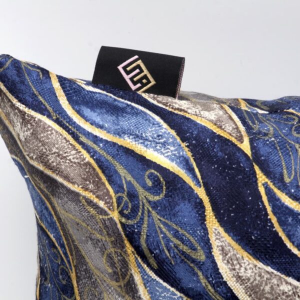 cushions 