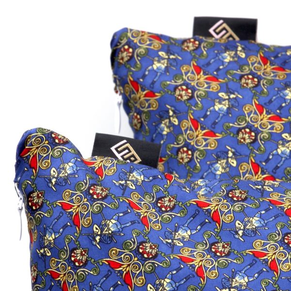 Square cushions for blue sofas