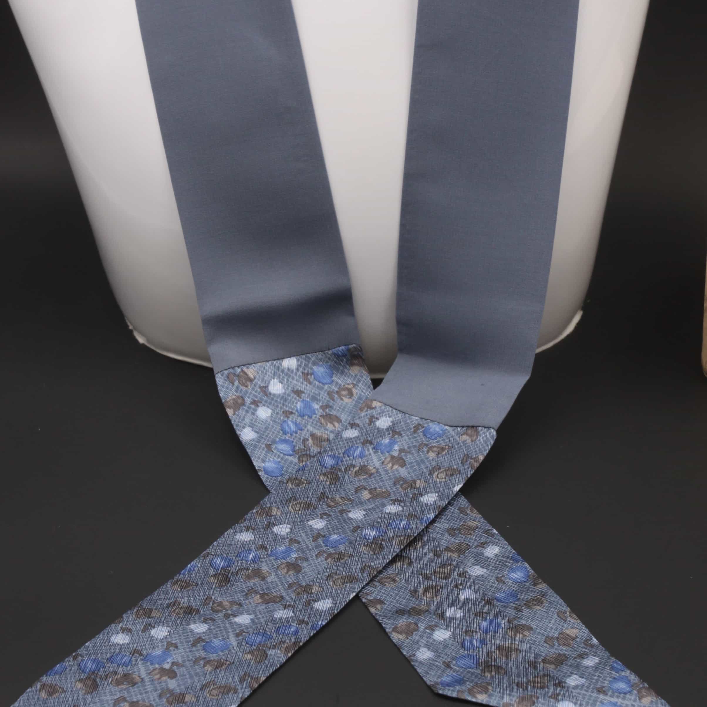 foulard-grigio blank