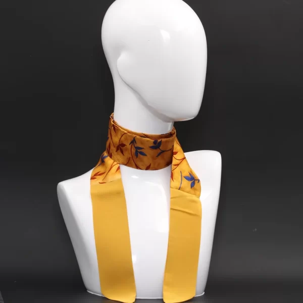 Foulard in pura seta giallo oro con stampa