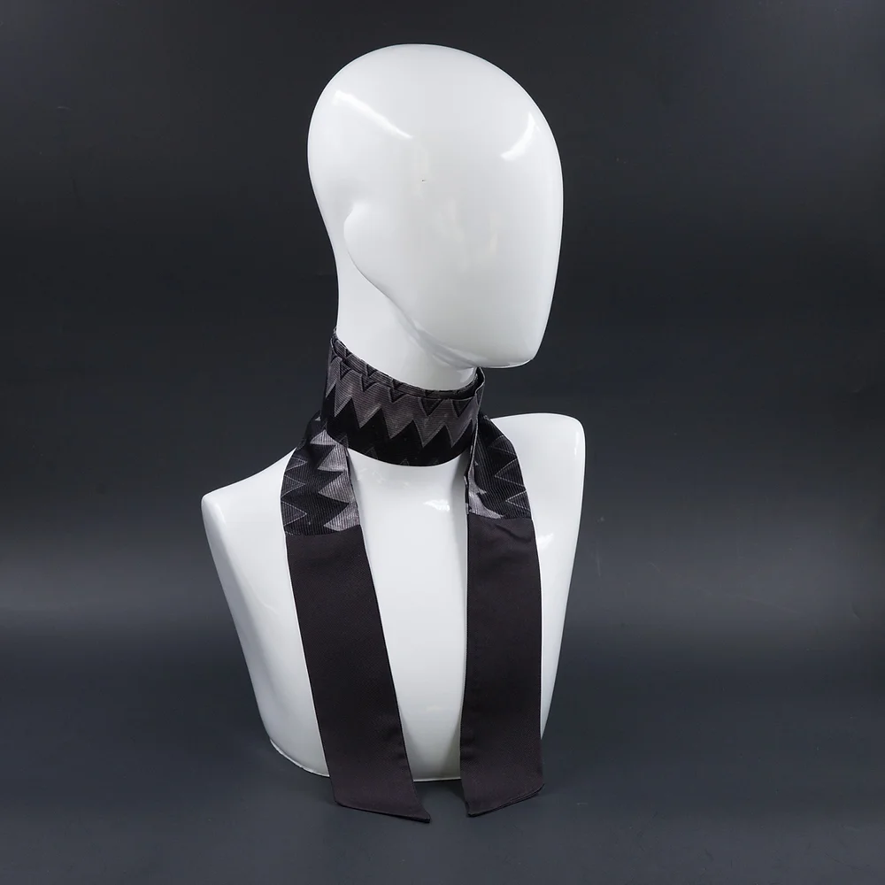 foulard-in-pura-seta-stampa-geometrica-nero foulard-in-pura-seta-stampa-geometrica-nero