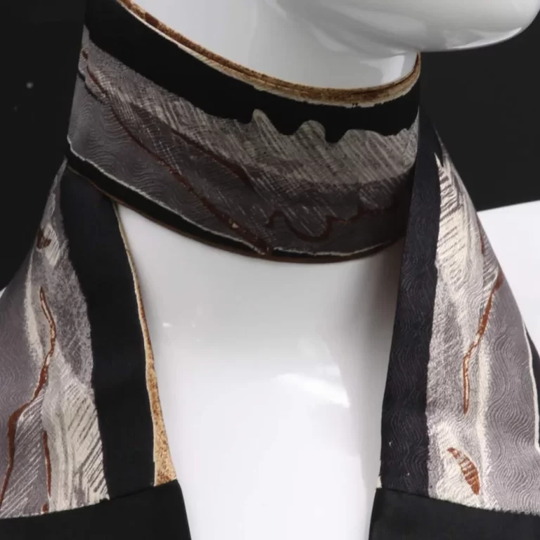 foulard-in-pure-silk-black-grey-print Black pure silk foulard with gray print