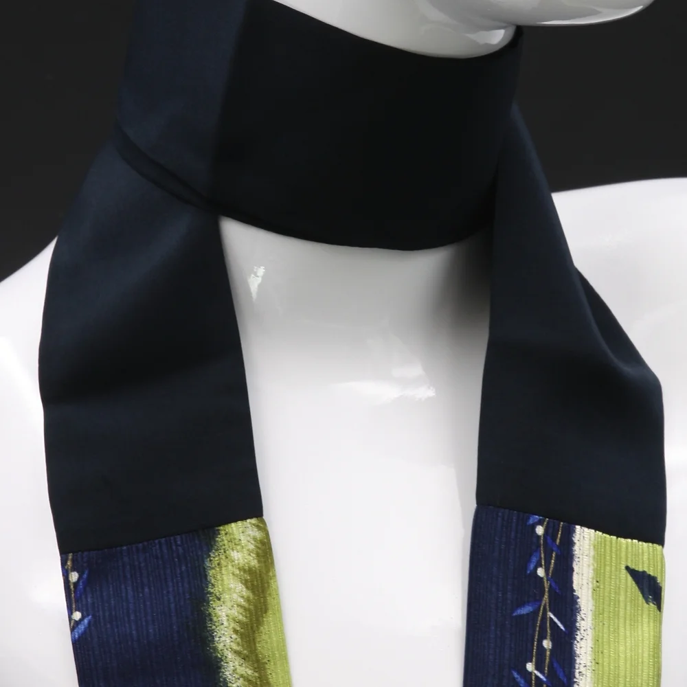 foulard-in-silk-blue-with-geometric-print-green foulard-in-silk-blue-with-geometric-print-green