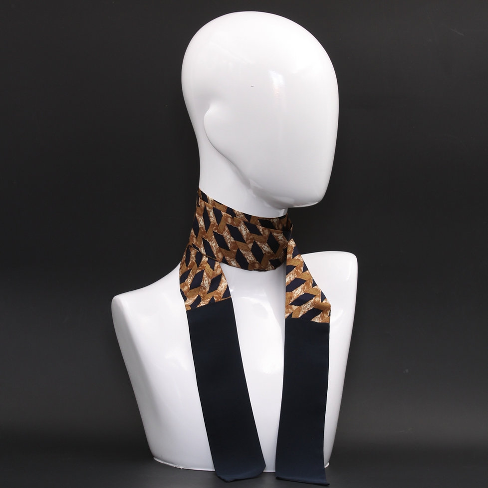 foulard-nero-in-pura-seta Foulard nero in pura seta