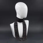 foulard-nero-seta-stampata