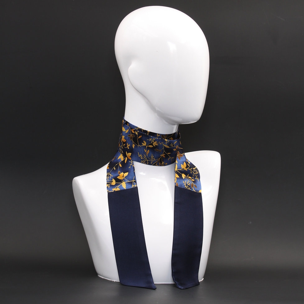 foulard-piccolo-blu-in-pura-seta Foulard piccolo beige in pura seta