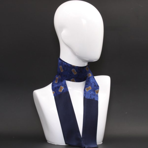 Foulard scaldacollo in pura seta blu