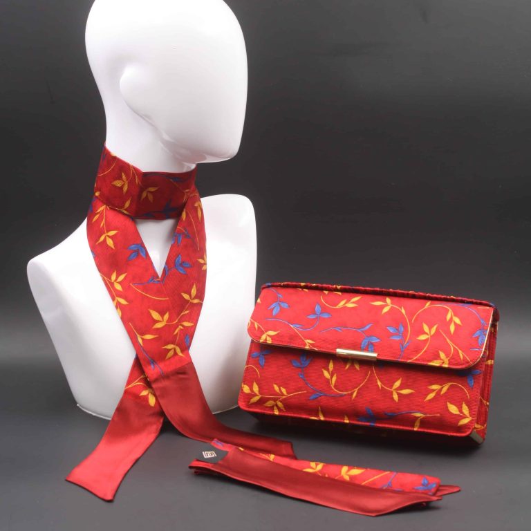 kit-clutch-borsa-e-foulard-rosso Kit Clutch borsa e foulard rosso