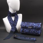Kit Clutch pochette in seta e pelle blu
