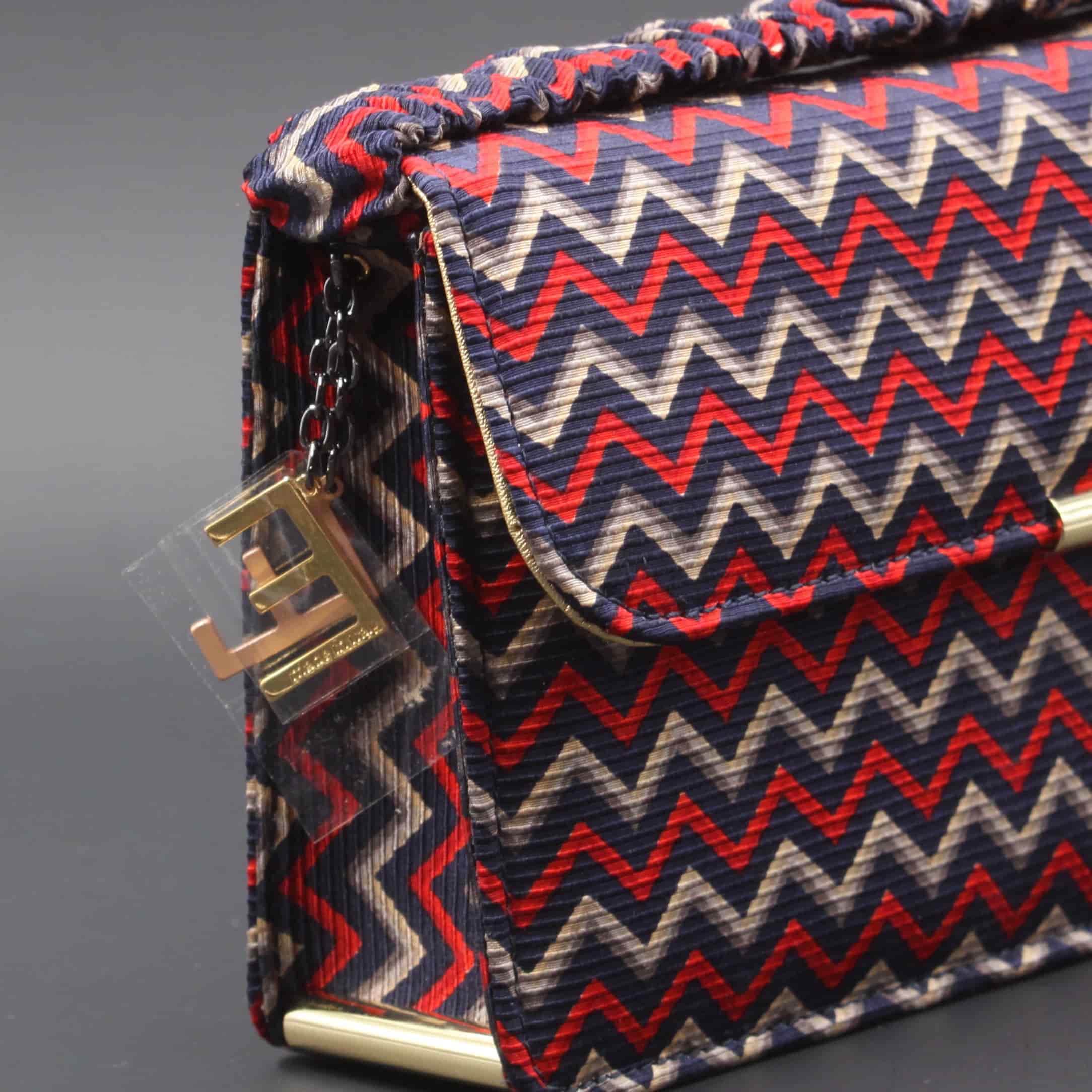 Clutch rossa hotsell