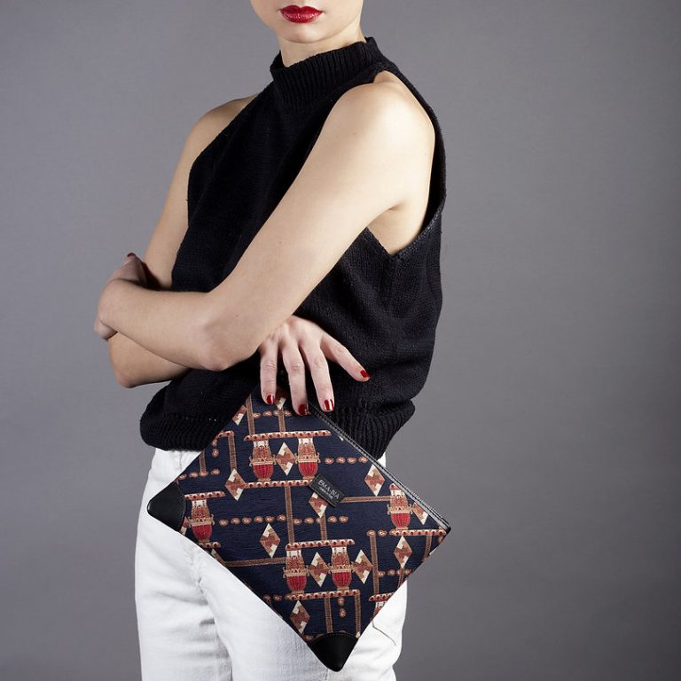 mini-pochette-in-silk-with-classic-print-2 Mini pochette in silk with classic print