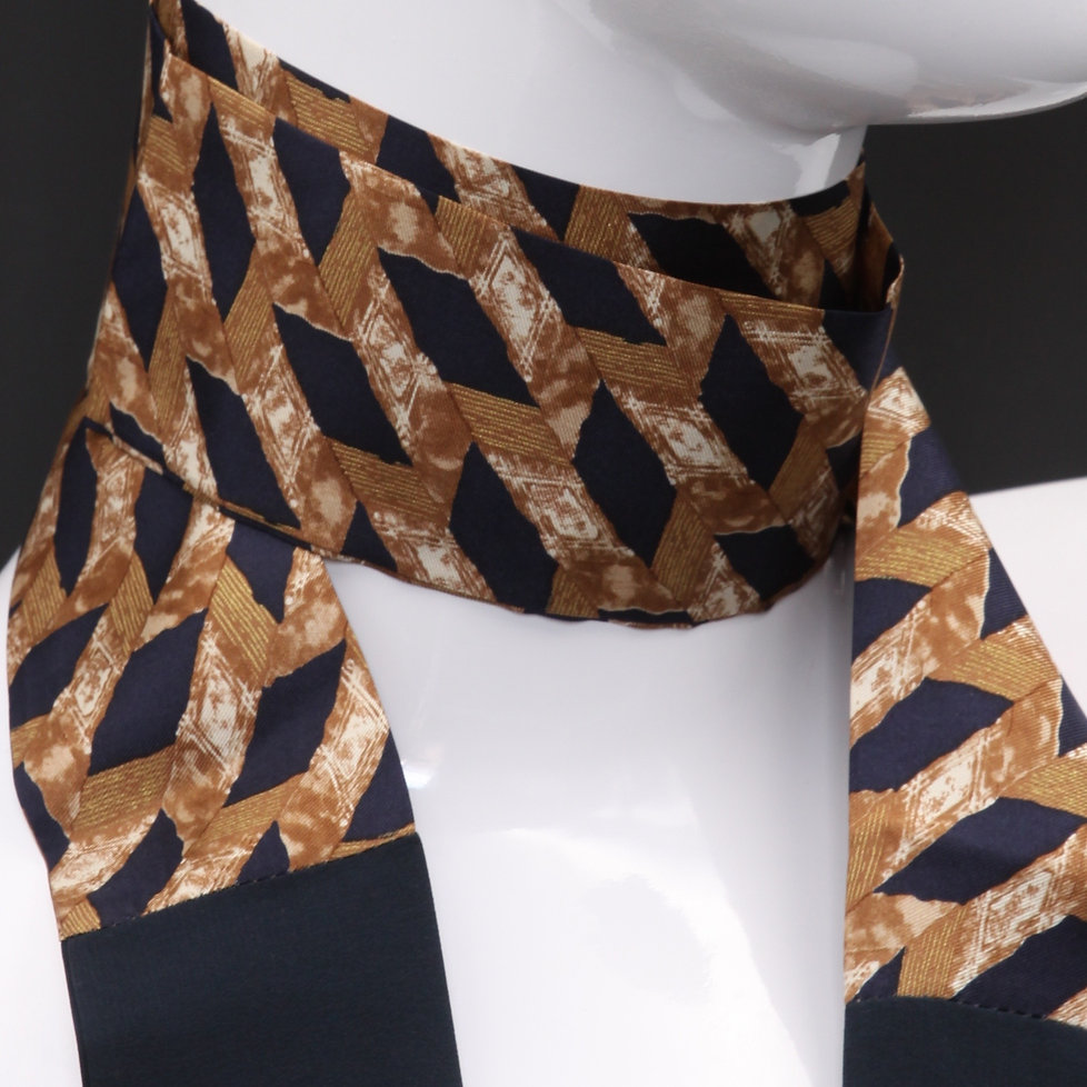scarf-black-in-pure-silk
