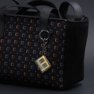 Borsa a spalla in camoscio e seta stampata nera