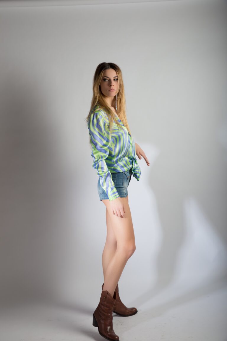 Facetune_09-07-2023-12-28-53
