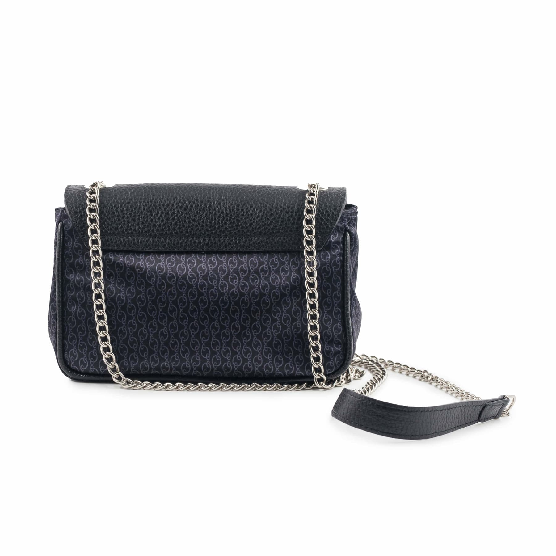 borsa-con-catenella-elegante-grigia-retro blank