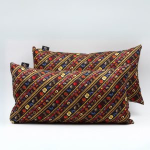Cuscini rettangolari decorativi in seta Nera Silky Pillows Rectangular