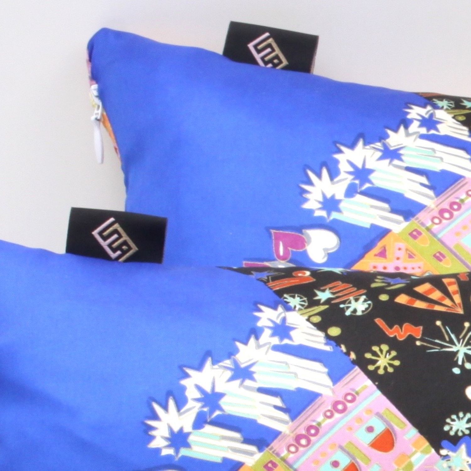 Cuscini rettangolari decorativi in seta Nera con stampa fantasia Silky Pillows Rectangular 2 blank