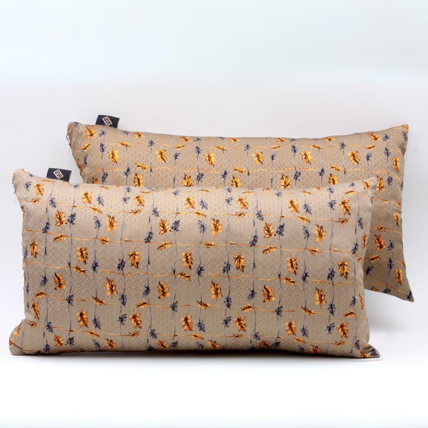 Cuscini rettangolari decorativi in seta beige Silky Pillows Rectangular blank