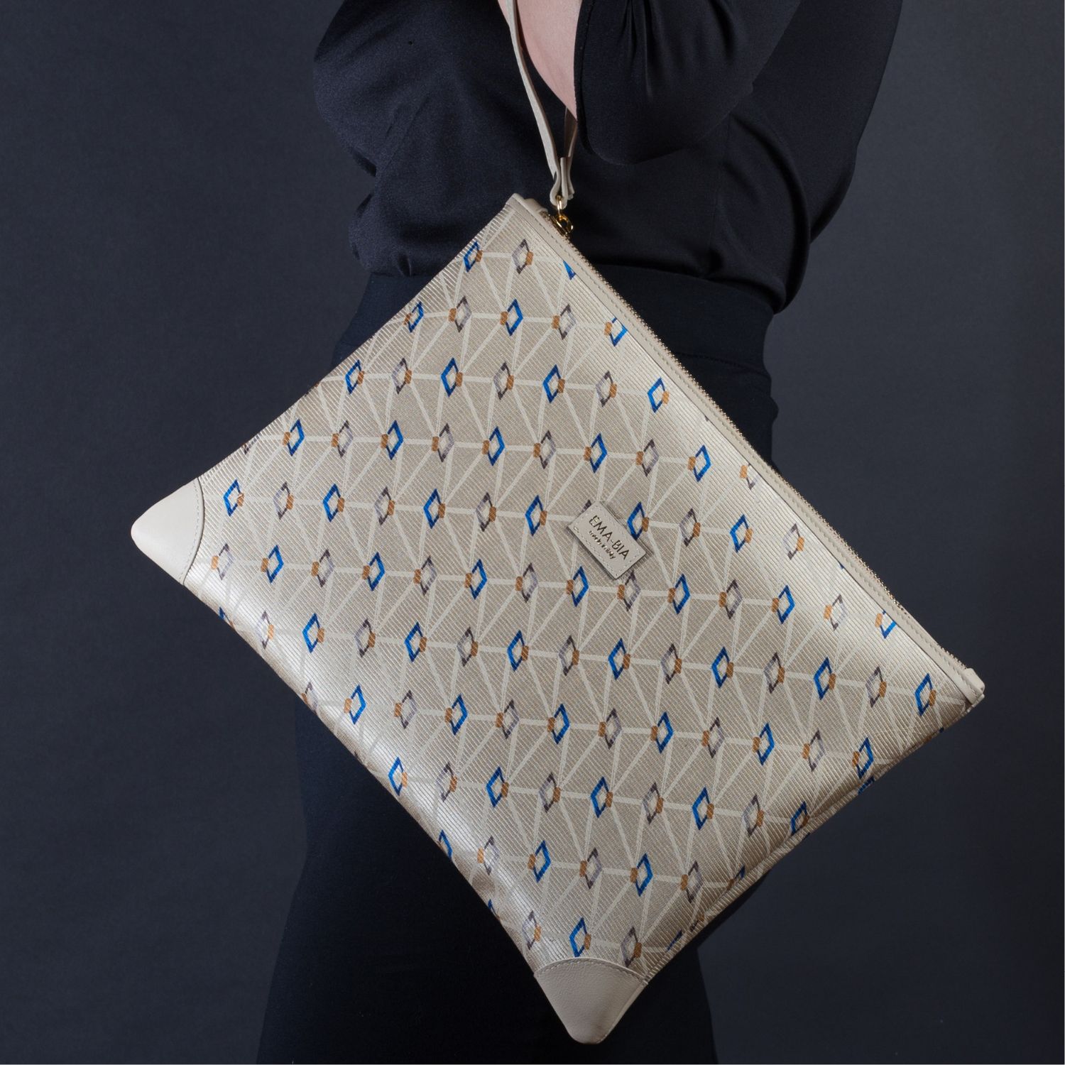 Pochette beige in seta con stampa - Silky T-case