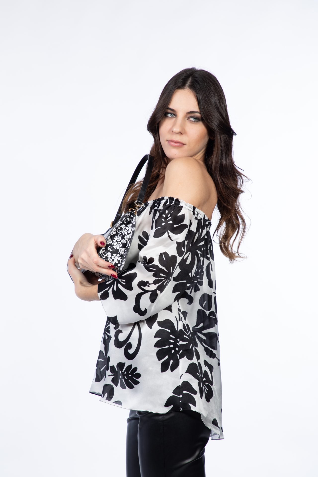 18_Ema-Bia-2169 blank